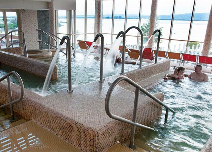 Velence Spa Lake Apartman Exterior foto